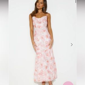 Hello Molly MYSTIC SPLENDOR MIDI DRESS PINK. Size Small, only worn once.